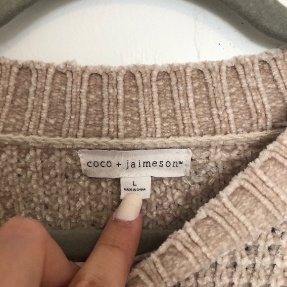 Coco + Jaimeson Sweater - Picture 2 of 5